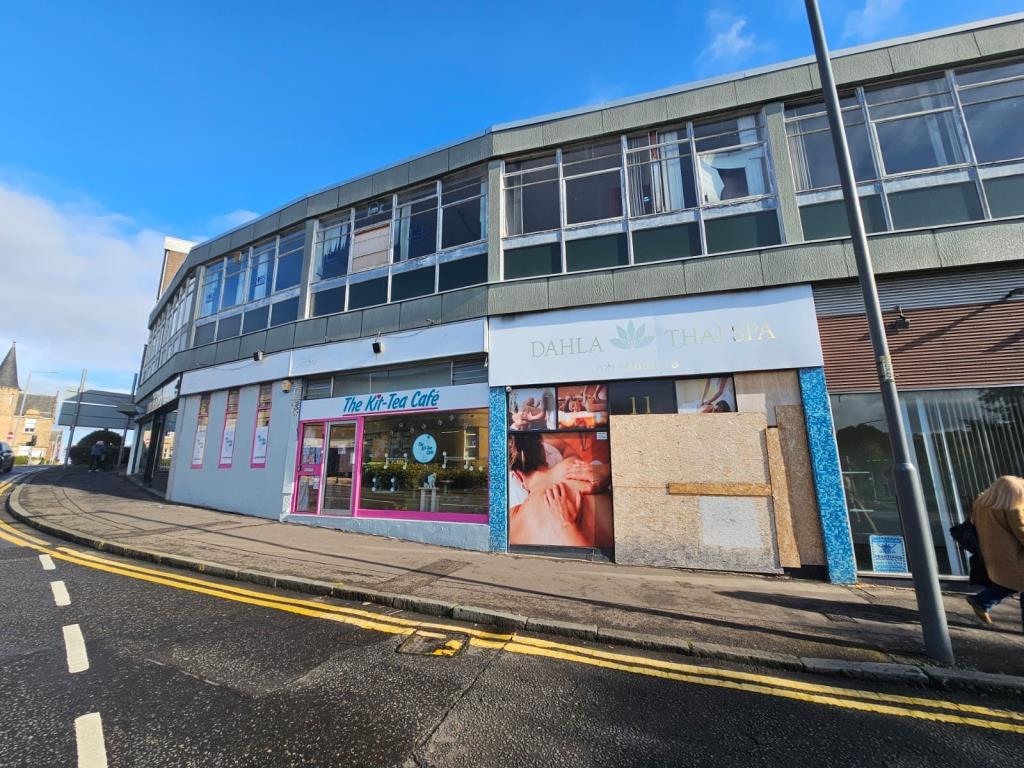 Lot: 77 - PORTFOLIO OF HIGH STREET COMMMERCIAL PREMISES (PART LET) - Example of the units on Cockburn Street included in the portfolio
